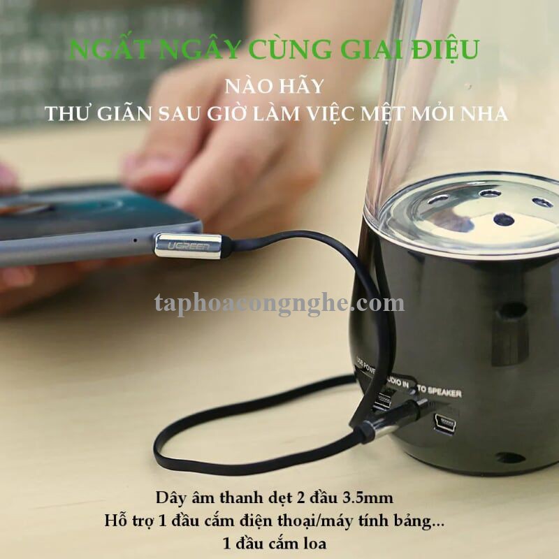 Ugreen 10756 0.5M màu Trắng Cáp âm thanh 2 đầu 3.5mm dương đầu vuông góc mạ vàng AV119 30010756